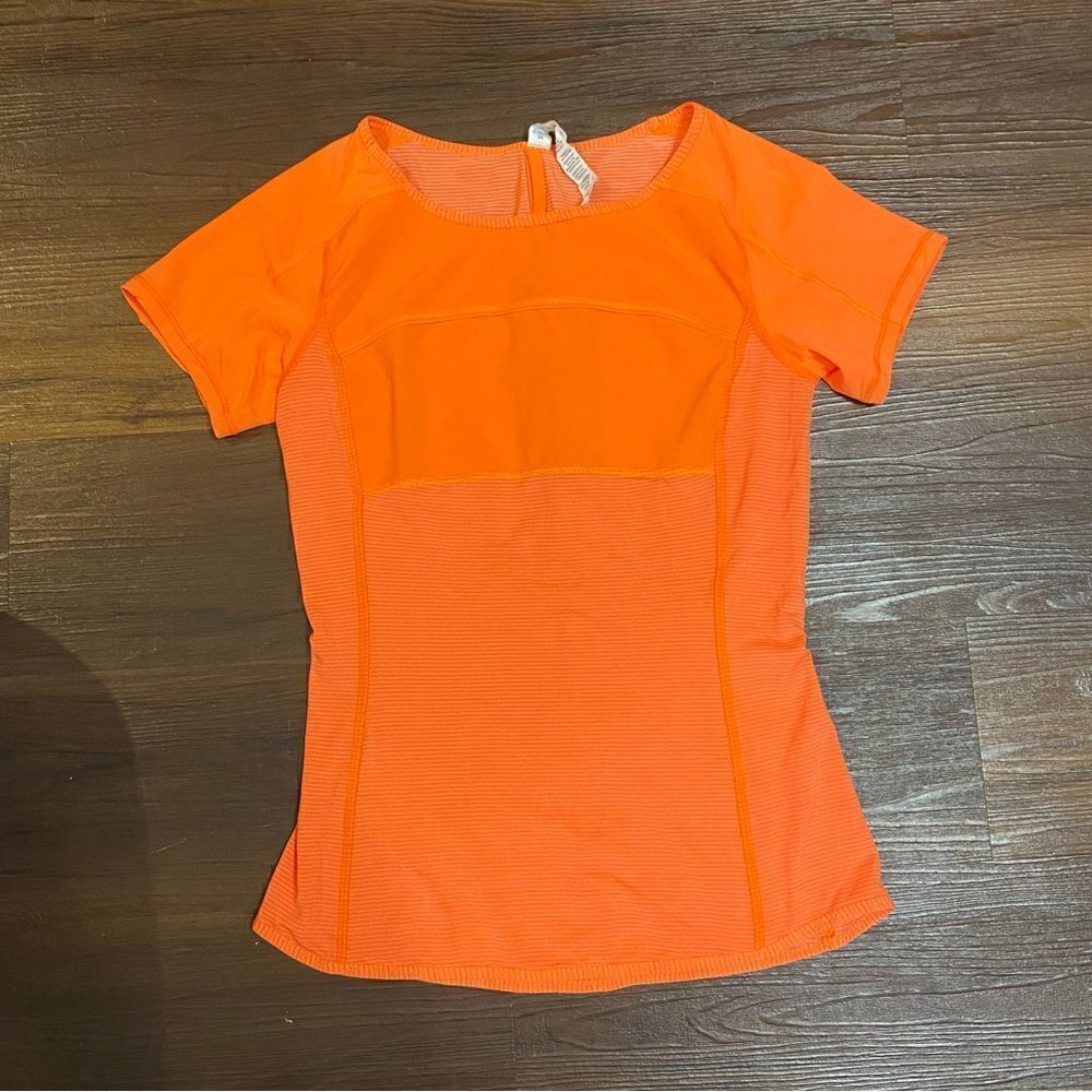 Lululemon Run: Fast Track Short Sleeve - Picture 3 of 12